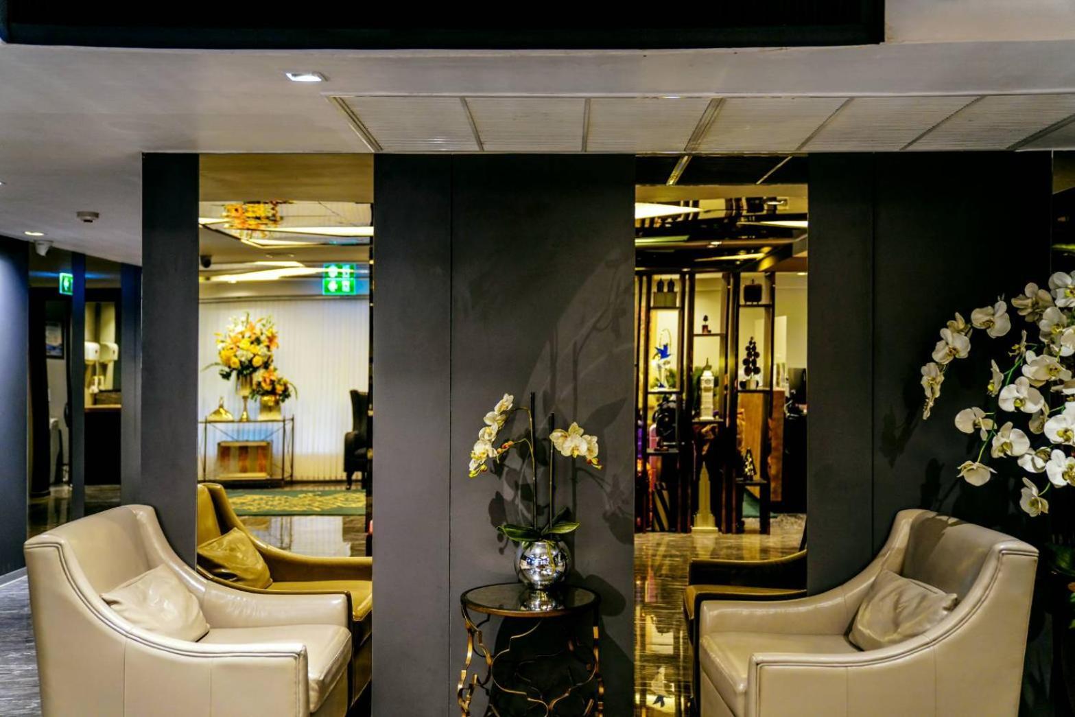 Sora Hotel Silom Bangkok Dış mekan fotoğraf
