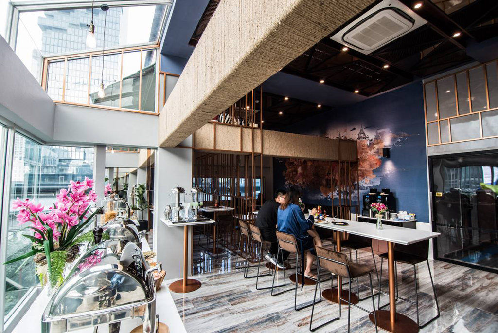 Sora Hotel Silom Bangkok Dış mekan fotoğraf