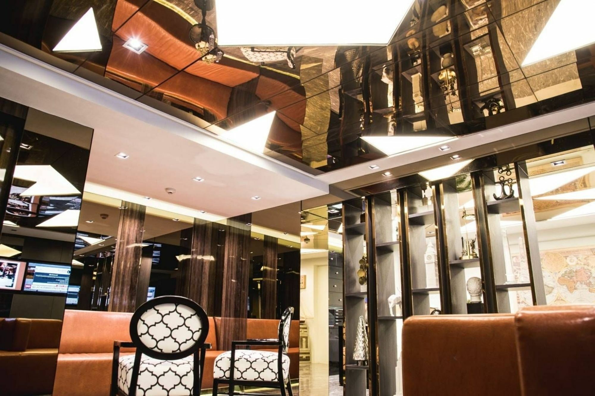 Sora Hotel Silom Bangkok Dış mekan fotoğraf